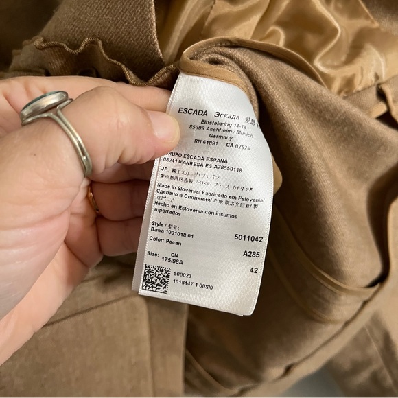 Escada Ruffled Front Zippered Blazer Pecan - Picture 7 of 11